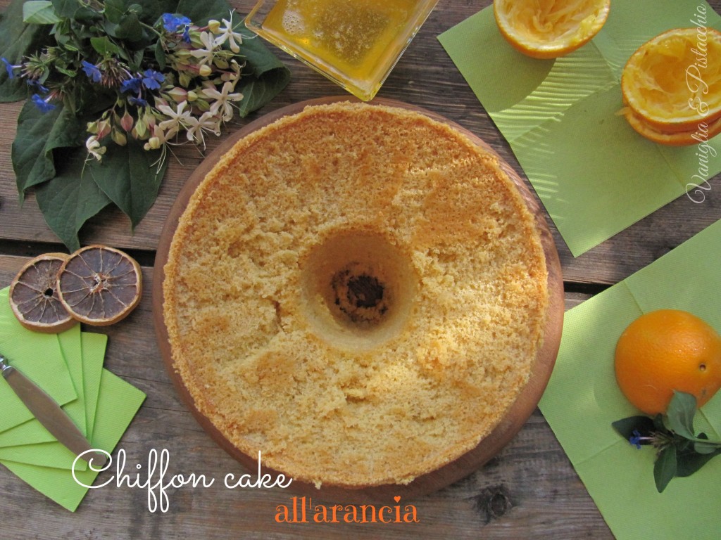 chiffon cake con salsa all'arancia